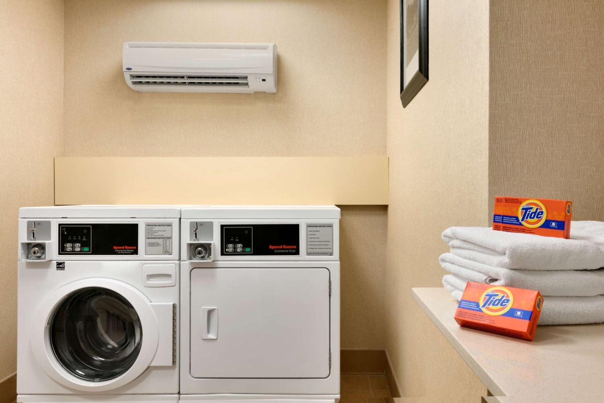 Hampton Inn & Suites Mahwah Extérieur photo