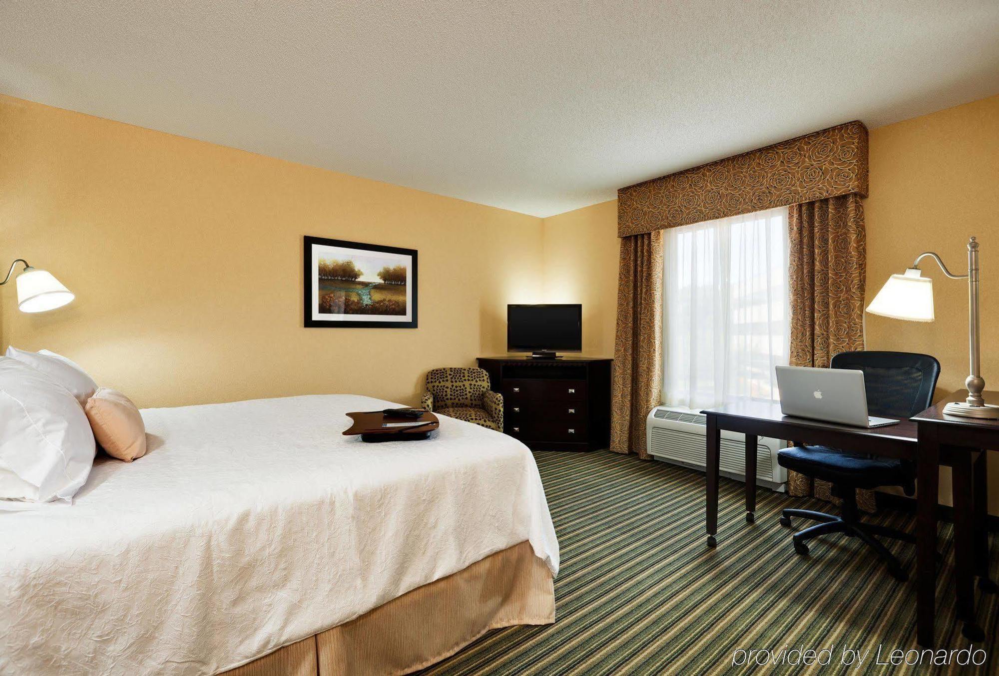 Hampton Inn & Suites Mahwah Chambre photo